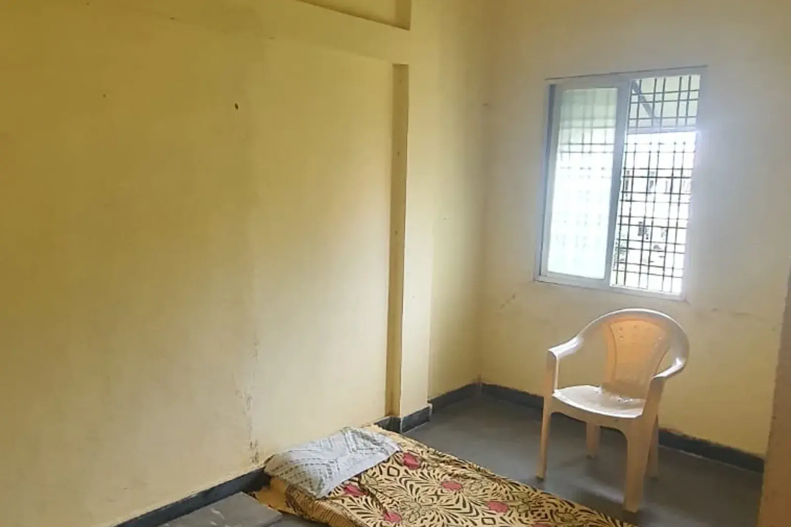 1 Room Kitchen for Rent, First Floor, Biddapur Colony