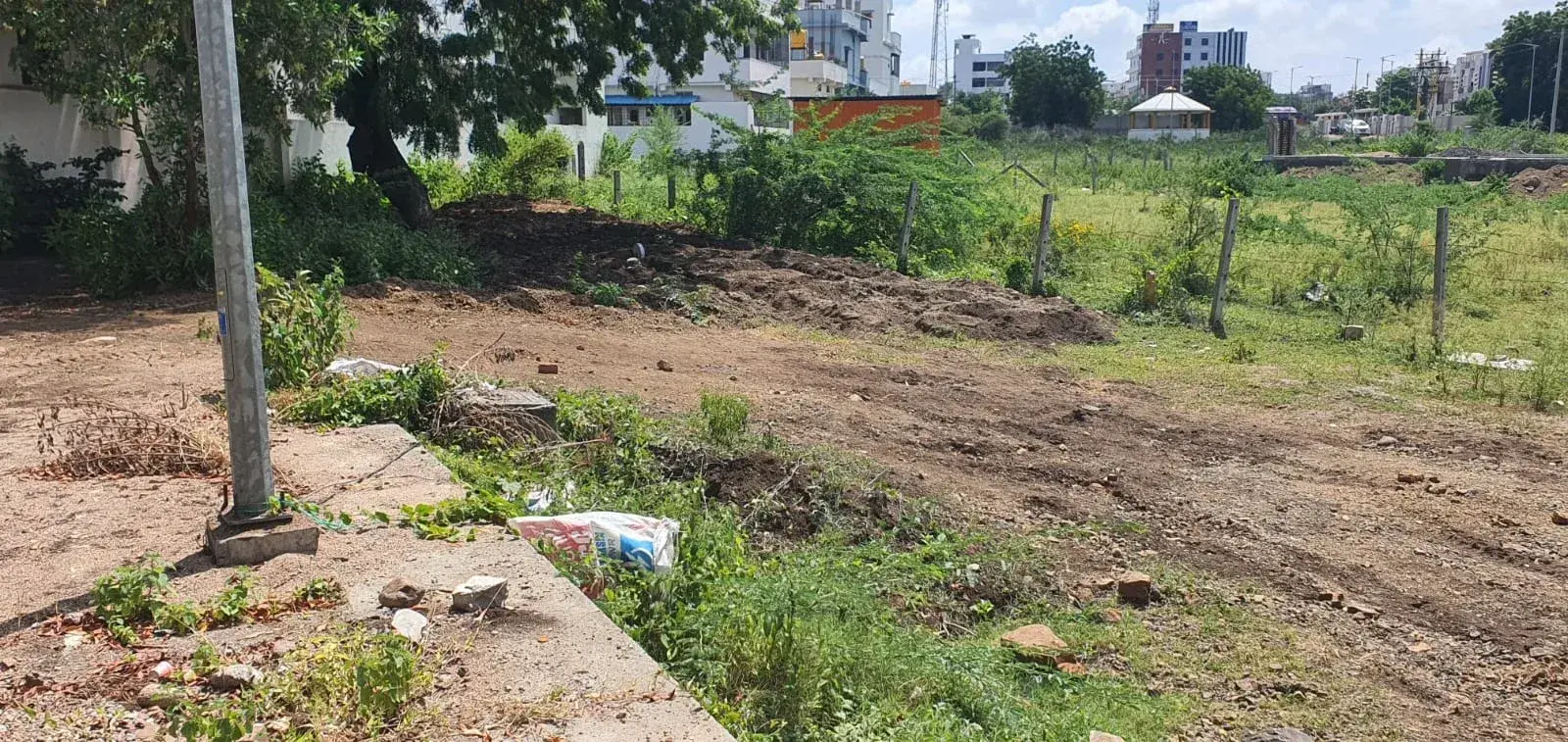 30x40 Plot near High Court