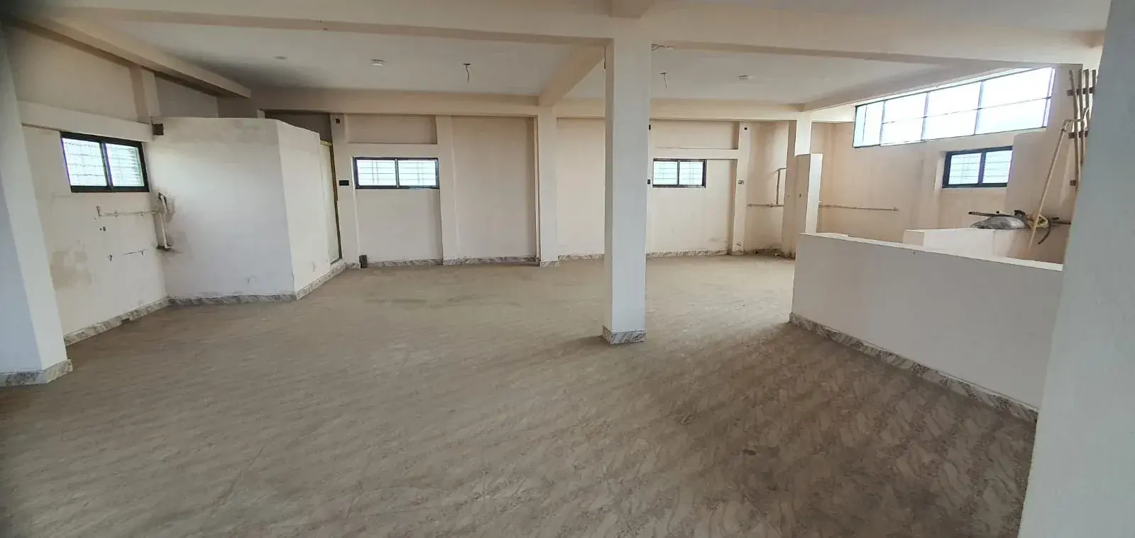 3rd Floor Commercial Space for Rent, 2000 Sqft Single Room and Bathroom